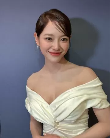 CÔ ẤY LÀ CUNG XỬ NỮ