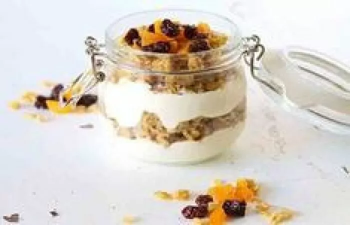 Sữa chua yến mạch và trứng