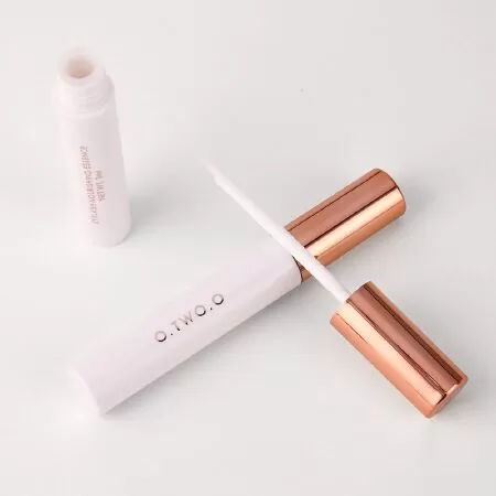 Serum O.TWO.O cung cấp dưỡng chất nuôi dưỡng mi