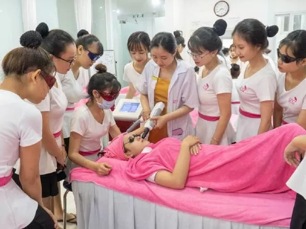 Trung tâm đào tạo thẩm mỹ Mainbeauty