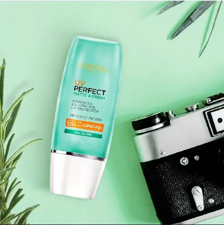 Kem Chống Nắng L’Oreal Paris Skincare UV Perfect Matte & Fresh