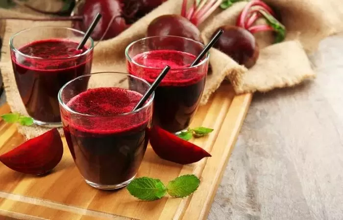 Củ dền, cần tây, cà rốt, bông cải xanh