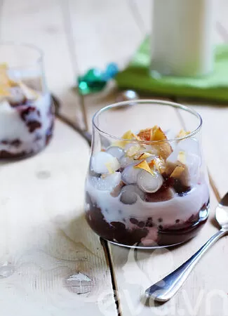 Chè khoai môn nếp cẩm