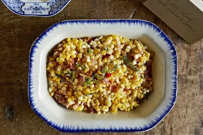 Công thức salad ngô với thịt xông khói và mật ong