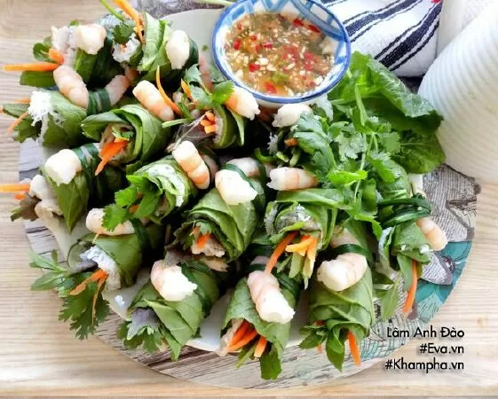 Cải xanh cuốn tôm thịt
