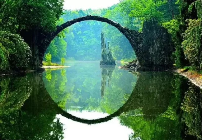 Die Rakotzbrück - Chiếc nhẫn của thiên nhiên