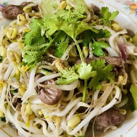 Mướp giá xào lòng gà