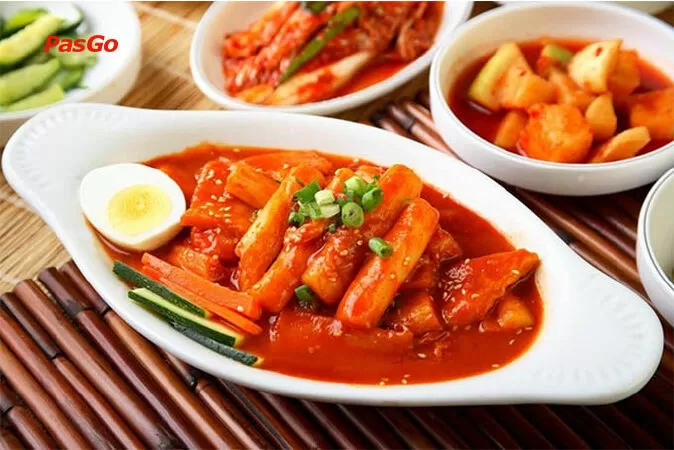 Tokbokki cay truyền thống