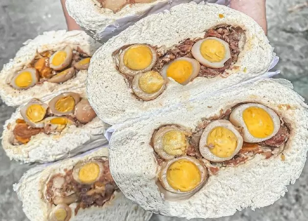 Bánh bao 9 trứng