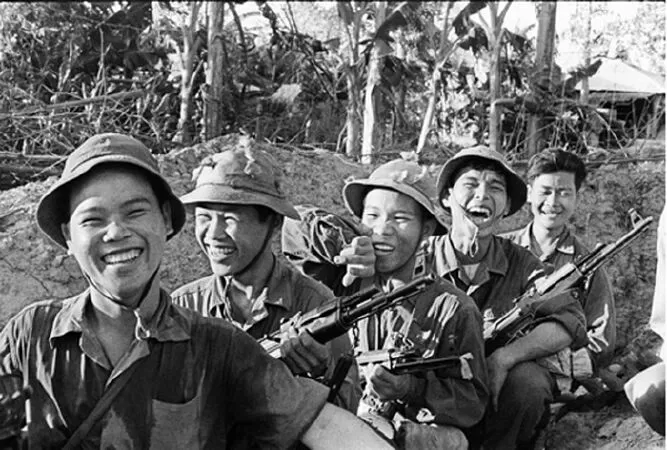 Lính chiến gặp nhau - Nguyễn Đình Huân