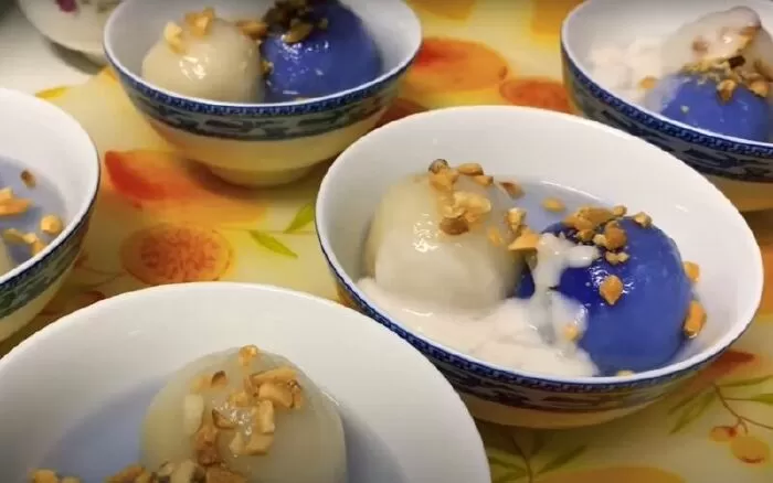 Chè trôi nước hoa đậu biếc