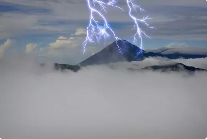 Sét núi lửa