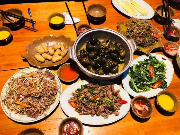 Nhà hàng Tam Gia Trang