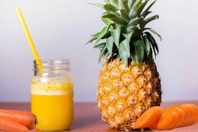 Nước ép dứa-cà rốt