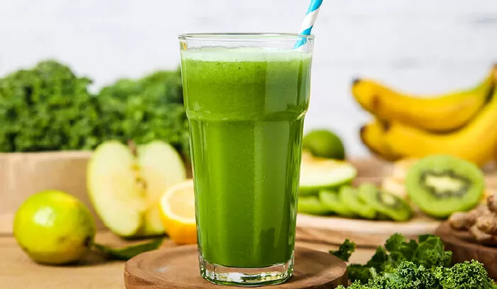 Nước ép kale-ổi