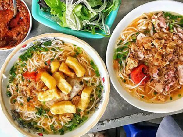 Bún Riêu Cua Giò Heo - Chu Mạnh Trinh