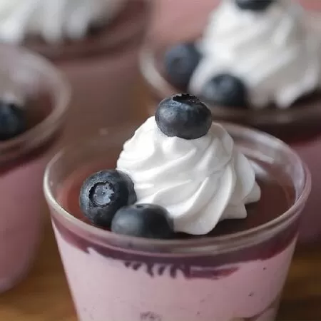 Bánh mousse việt quất