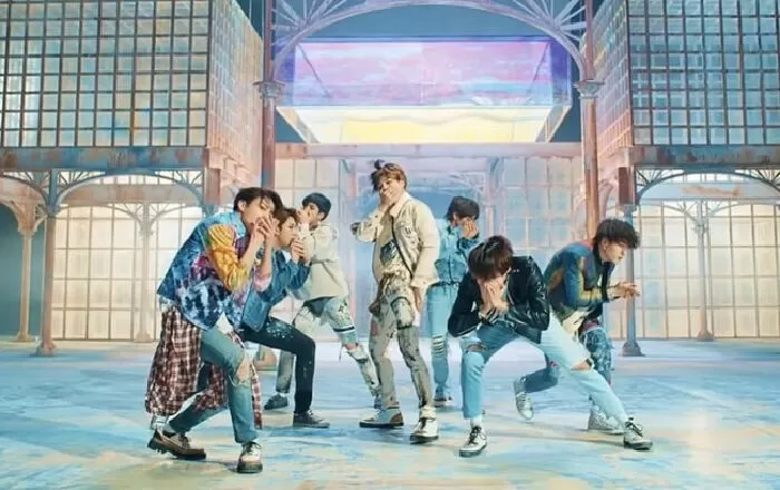 Fake Love (2018)
