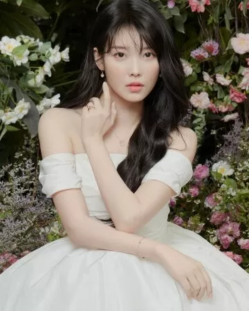 Lee Ji-Eun (Kakao Entertainment)