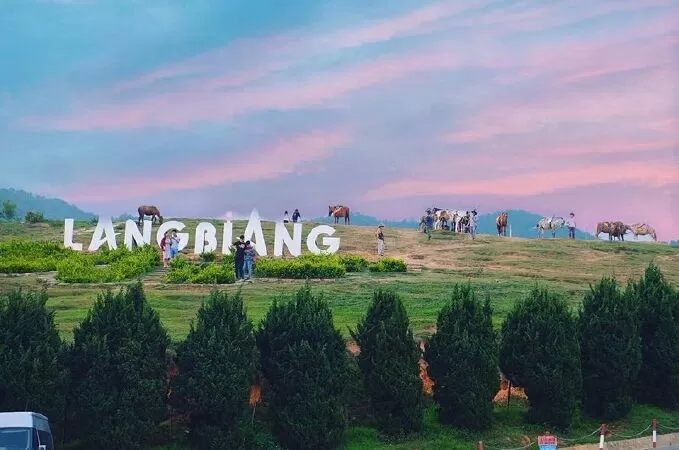 Núi Langbiang