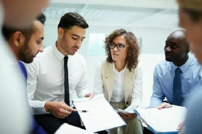 Đừng bắt người khác đoán suy nghĩ của bạn