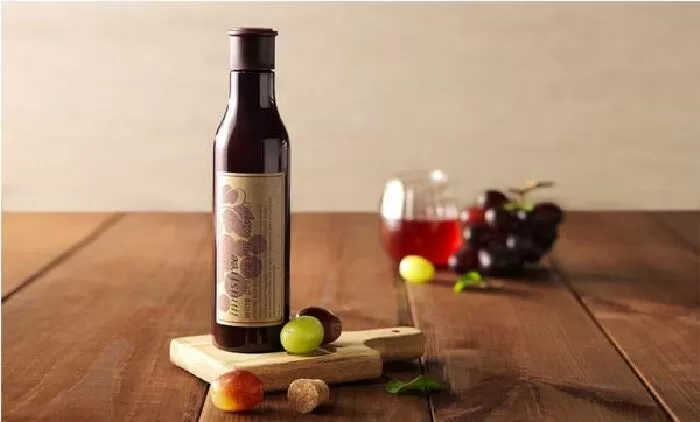 Tẩy Da Chết Rượu Vang Innisfree Wine Peeling Jelly Softener