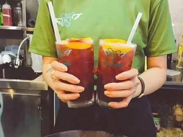 Fly – Phố ăn vặt và Trà chanh