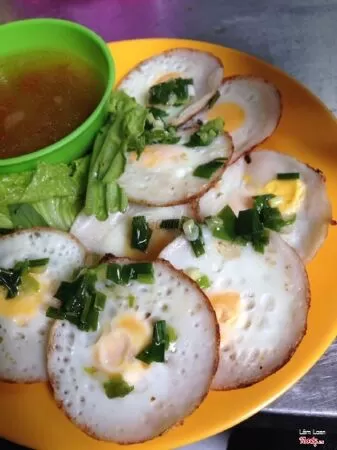 Hẻm 84 Nguyễn Du (gần nhà thờ Đức Bà quận 1)
