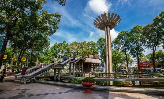 Khu ăn vặt Hồ Con Rùa (quận 3)