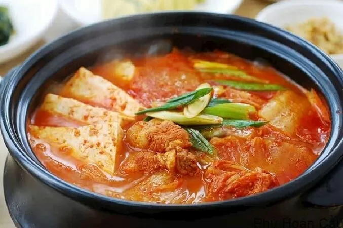Canh kim chi thịt heo, đậu phụ