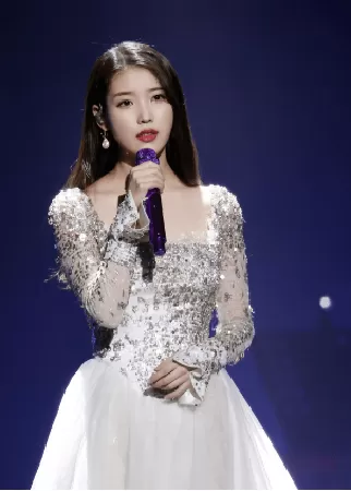 IU