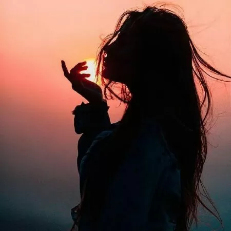 Người ấy khoe người mới của mình trên mạng xã hội.