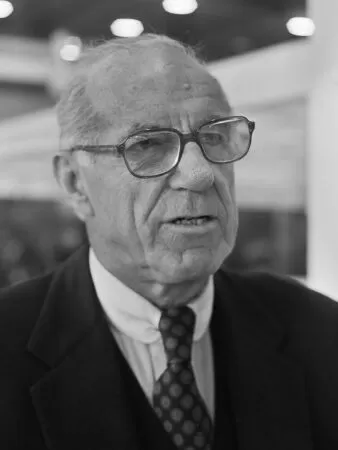 Benjamin Spock (2/5/1903 – 15/3/1998)