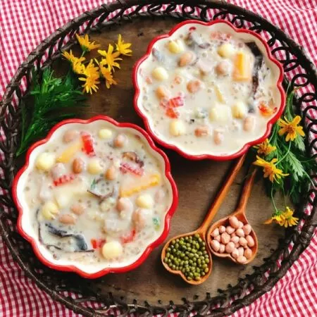 Top 10 món chè miền Tây ngon nức tiếng mà bạn có thể làm ngay tại nhà.