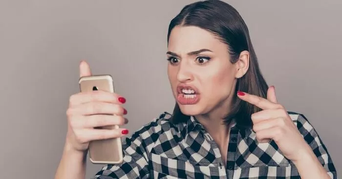 Đừng để ảnh hưởng đến bạn về mặt tình cảm.