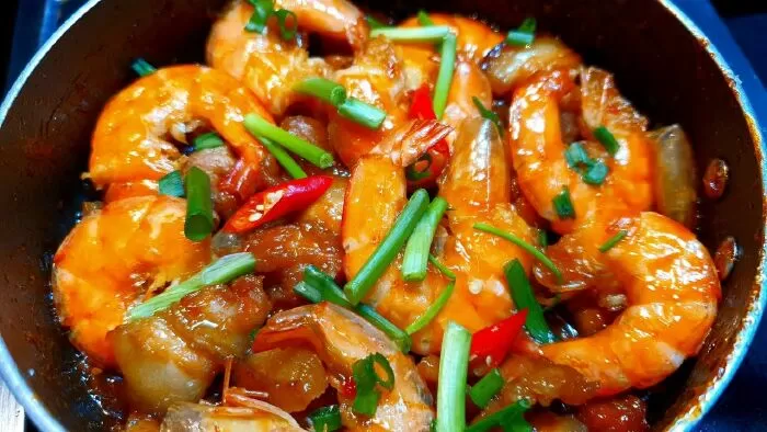 Tôm càng xanh rim thịt ba chỉ