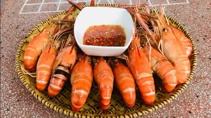 Tôm càng xanh hấp gừng hành