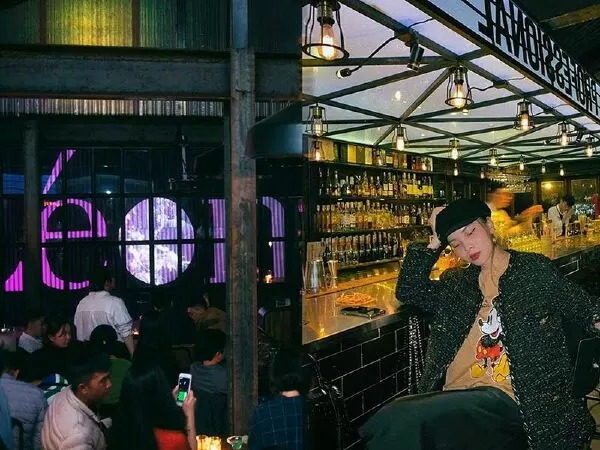 Léon Bar