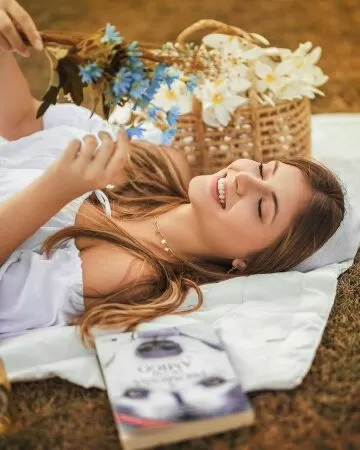 Luôn nở một nụ cười.