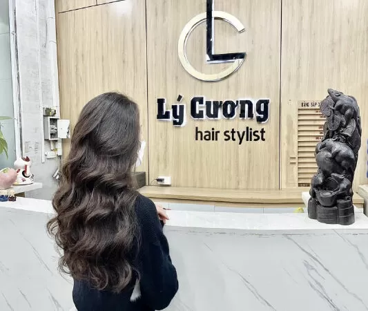 Salon Lý Cương