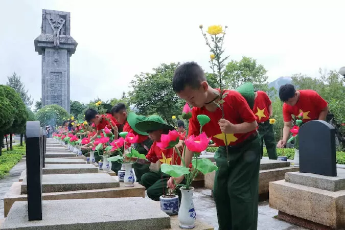 Bài ca không quên - Bằng Lăng Tím