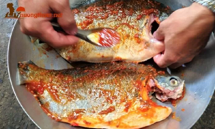 Cá chim nướng sa tế