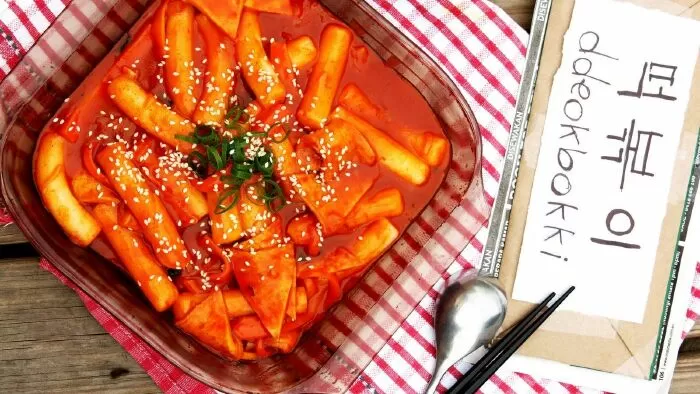 Tteokbokki (Bánh gạo cay)