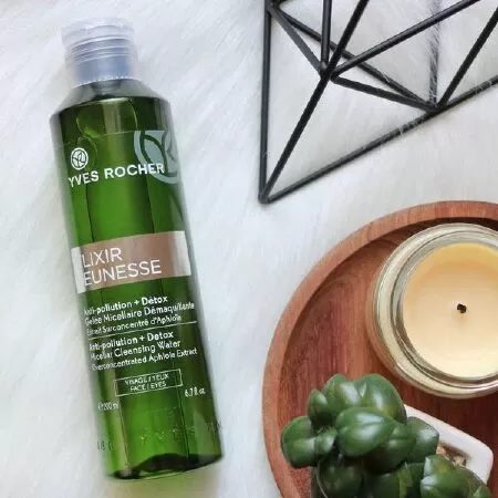 Yves Rocher Anti Pollution & Detox Micellar Cleansing Water