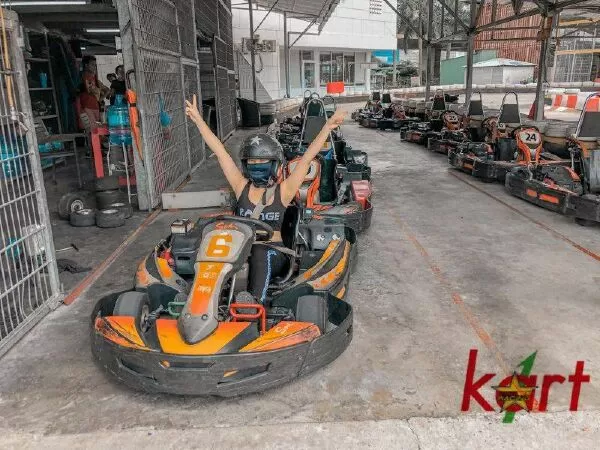 Khu vui chơi đua xe Go kart