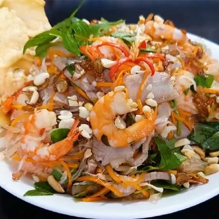 Nộm rau củ tôm tươi