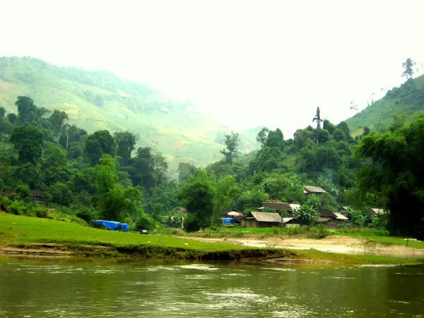 Về đất Tổ - Sang Quang