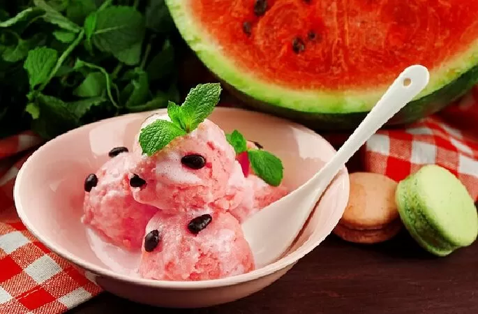 Kem dưa hấu sữa chua