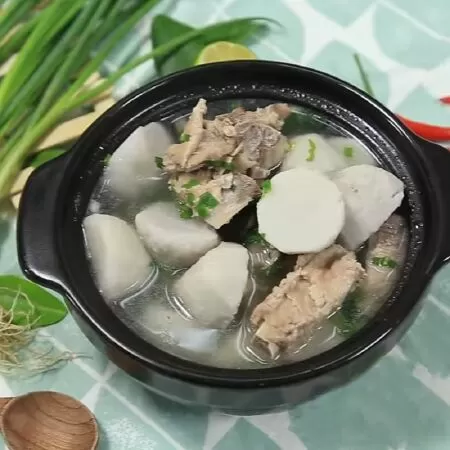 Canh khoai môn