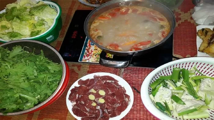 Thịt trâu nhúng mẻ